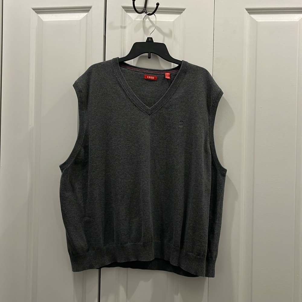 IZOD 3XL gray V-neck sweater vest